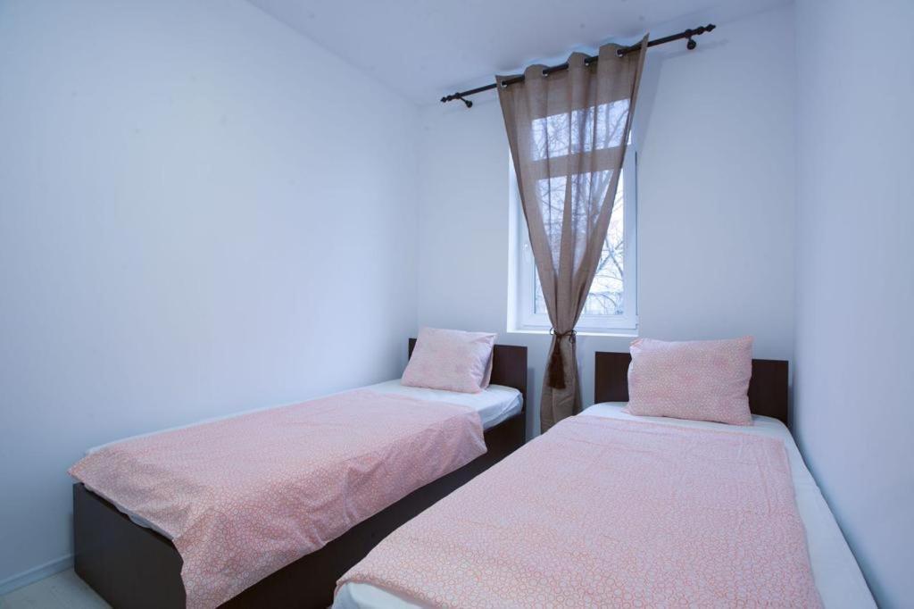 La Vila Maria ブカレスト エクステリア 写真