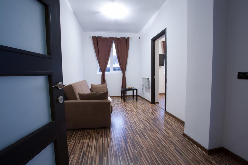 La Vila Maria ブカレスト エクステリア 写真