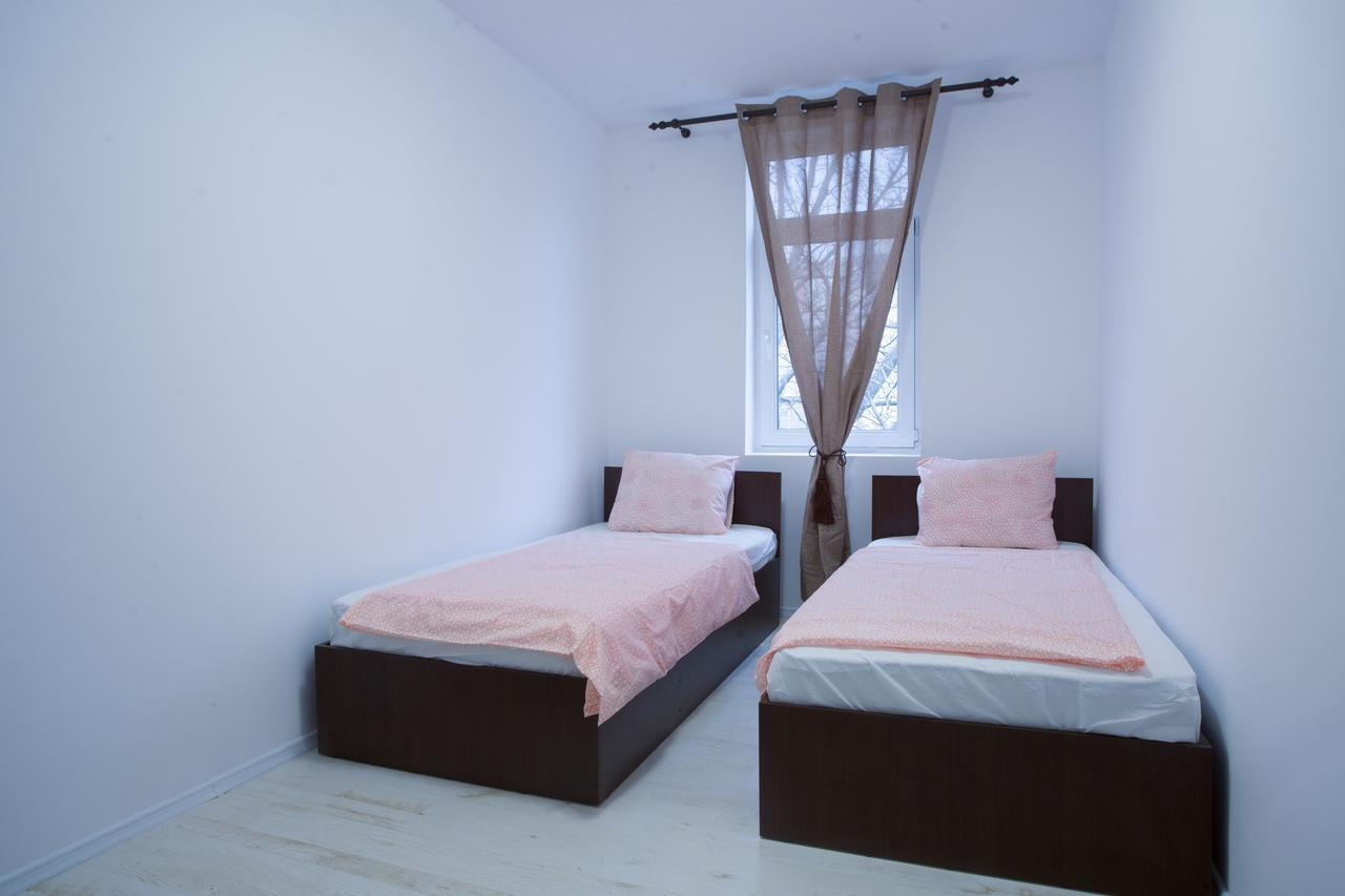 La Vila Maria ブカレスト エクステリア 写真